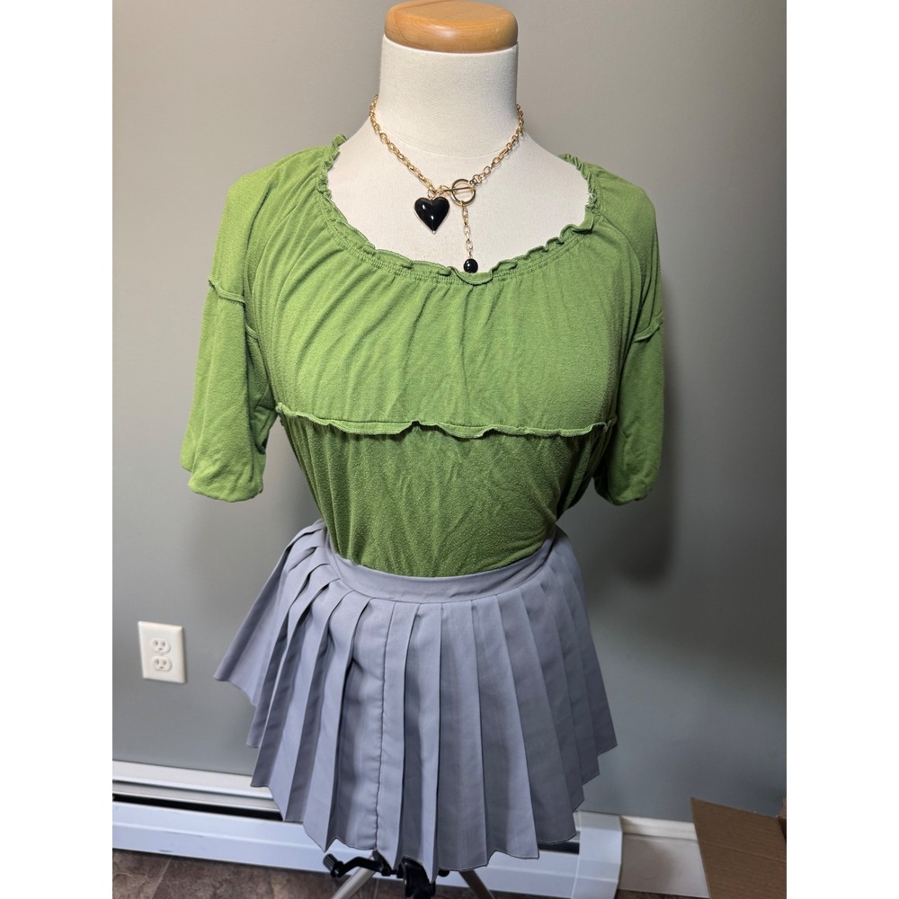 Y2k Axcess Liz‎ Claiborne Green Ruffle Neckline Short Sleeve Casual Top Medium